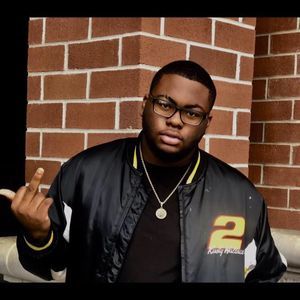 Meet your Posher, Jamari